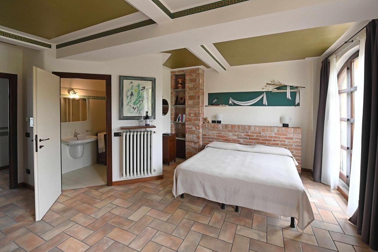 La Ca Dolga Guest House La Morra Ruang foto