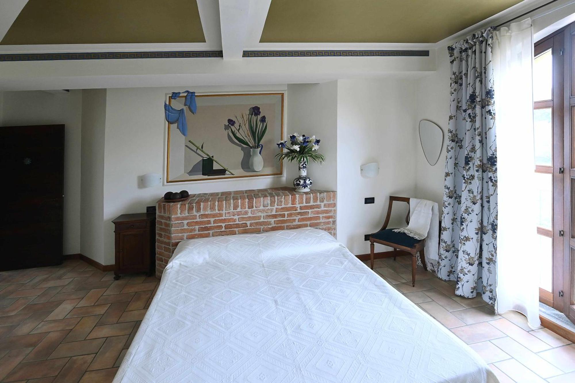 La Ca Dolga Guest House La Morra Ruang foto