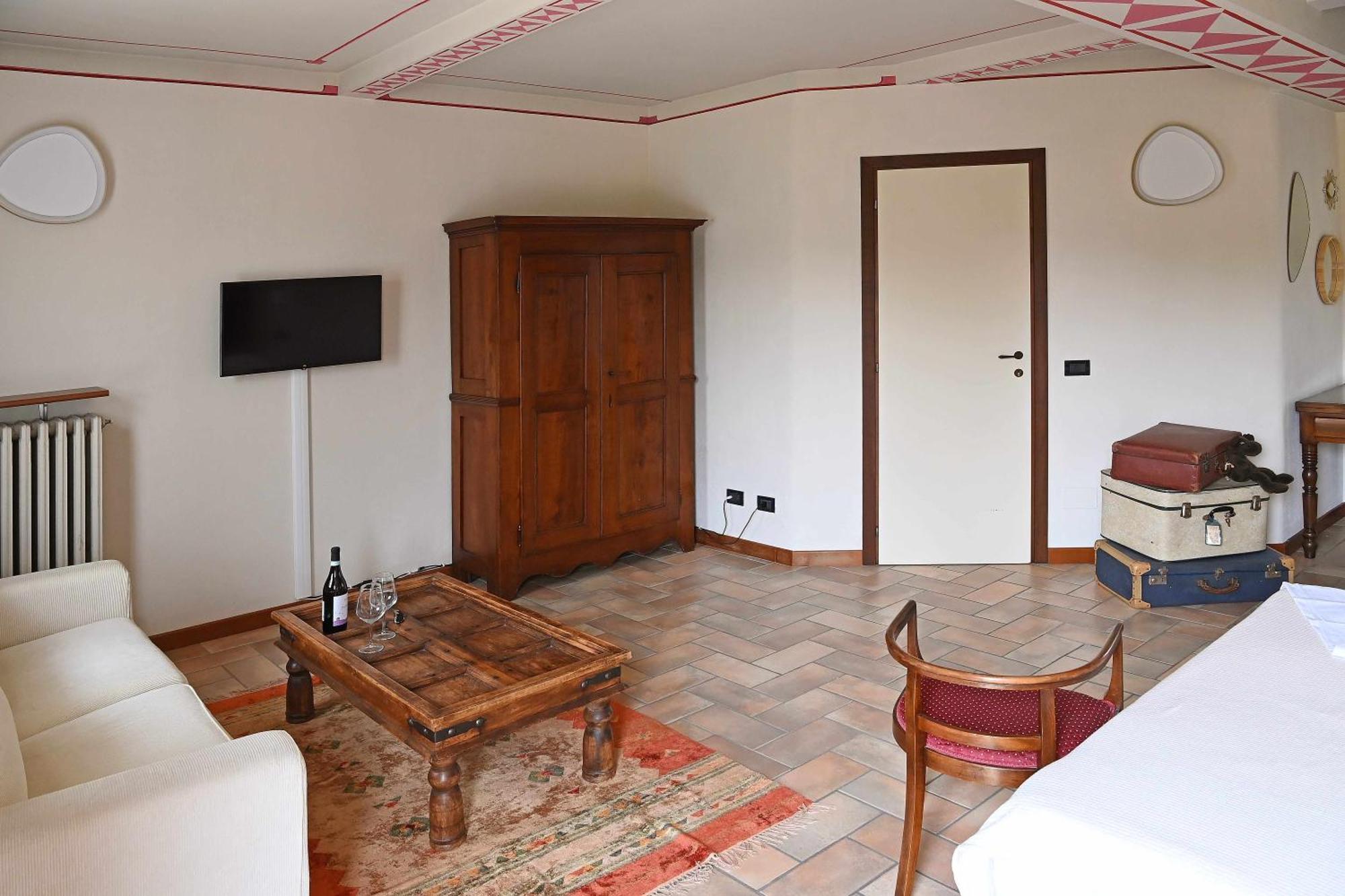 La Ca Dolga Guest House La Morra Ruang foto