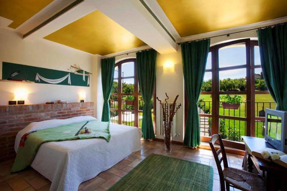 La Ca Dolga Guest House La Morra Bagian luar foto